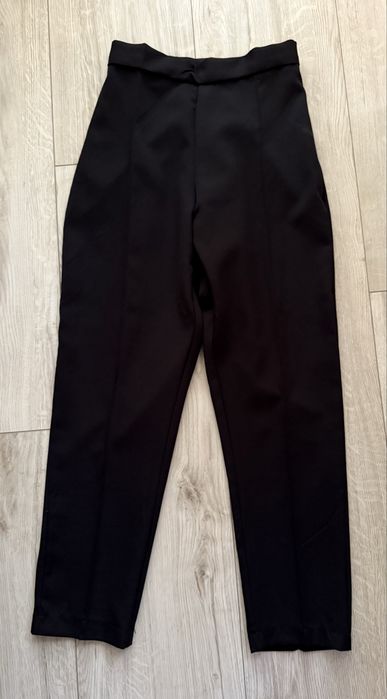 Дамски костюм от три части