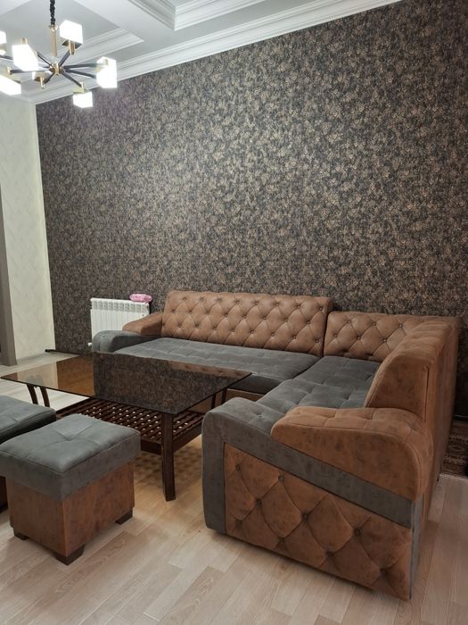 Уголок сотилади. 2,70 ×1,90