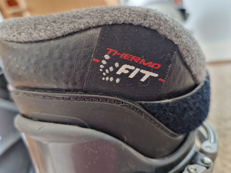 Ски обувки ROSSIGNOL 39 номер