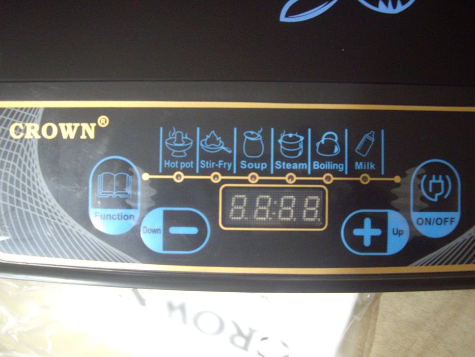 Чисто нов индукционнен котлон.