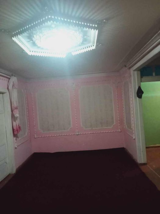 2 xona 3 xona qilingan uy sotiladi