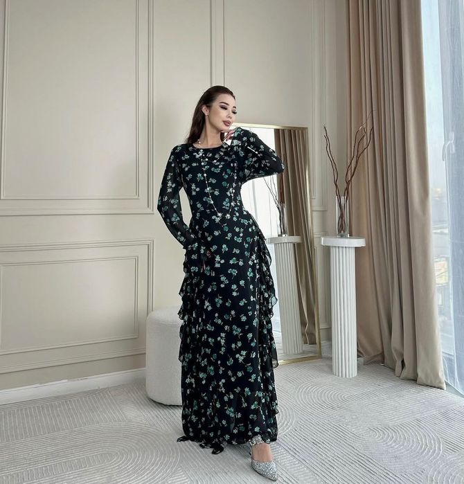 Платье вечерние новый