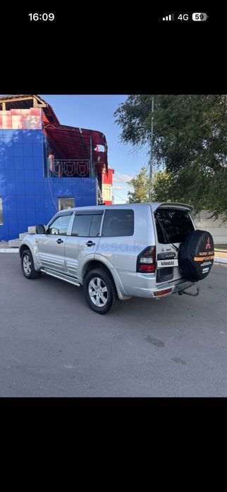 Mitsubishi Pajero 3