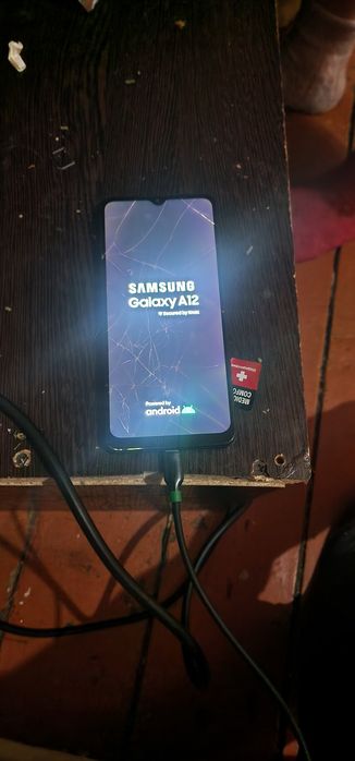 Продам сотовый телефон