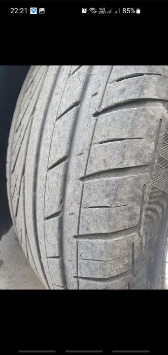 Продам резину  в хорошем  состояние