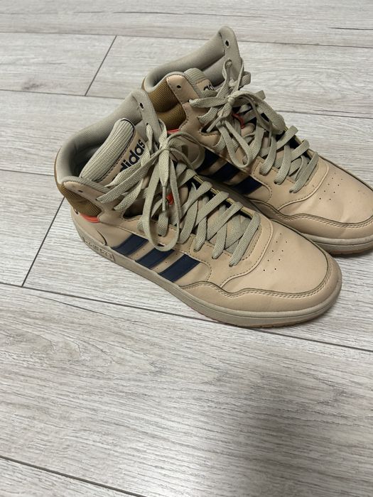 Adidas hoobs 3.0 mid