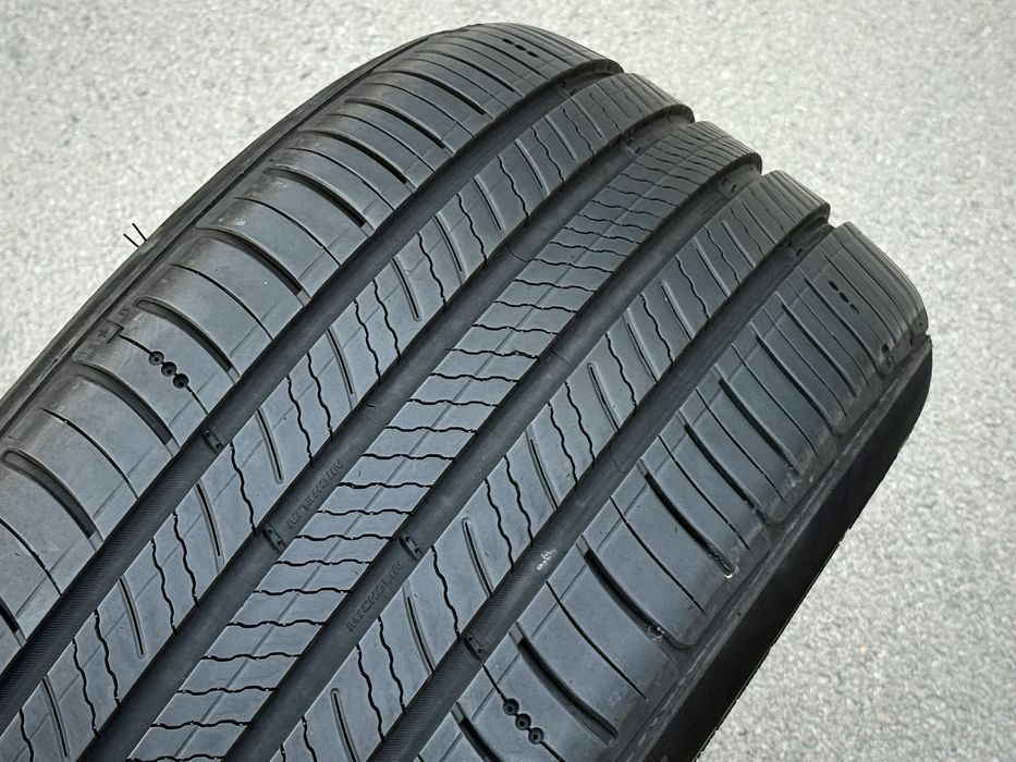 235|45 R18. Michelin, комплект шин.