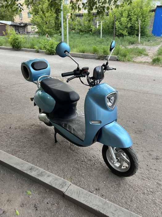 Продам электроскутер  НАХОДИТСЯ В СОРТИРОВКЕ !!!