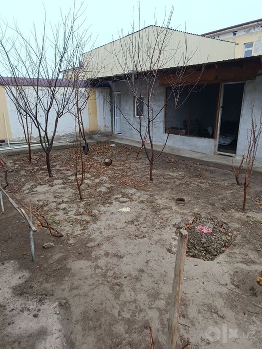 Котедж сотилади, эски шовот йул Чоткупирда