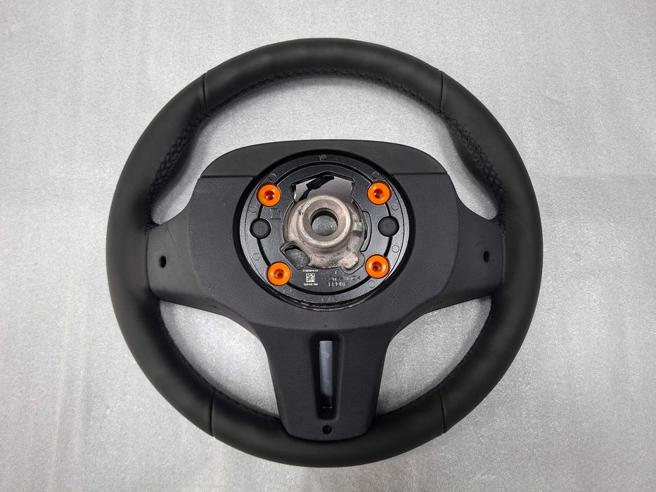 Нов Оригинален M волан за BMW G20 G22 G30 G05 G06 G01 G02 G26 G07 G