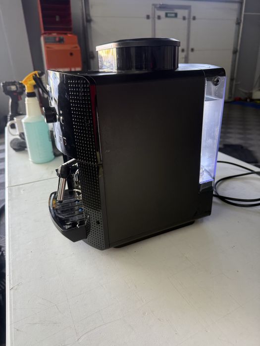 Espressor automat Krups EA81R8 Arabica 2 bucati disponibile