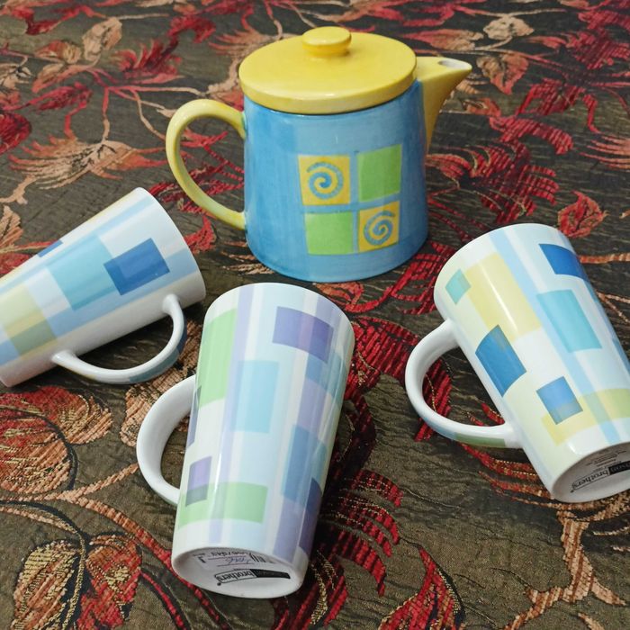 Продавам  Английски сервиз 35лв