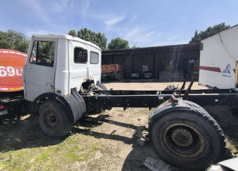 Продается МАЗ 555102