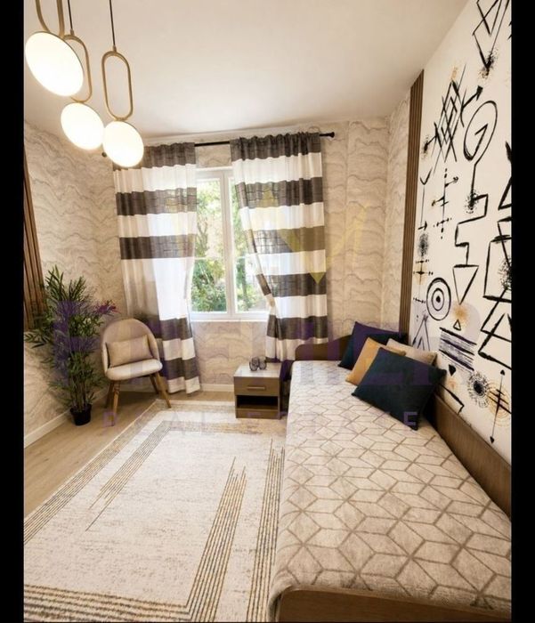 Продава се Тристаен апартамент в Пловдив, Кършияка - 52 кв.м за 2625 €/кв.м - Снимка #3