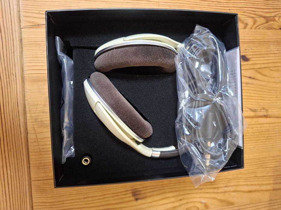 Casti Sennheiser HD 599