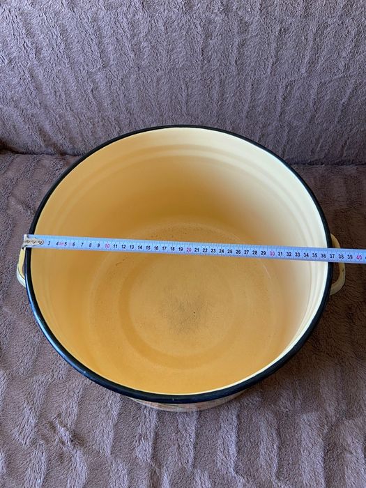 Большая кастрюля под мясо