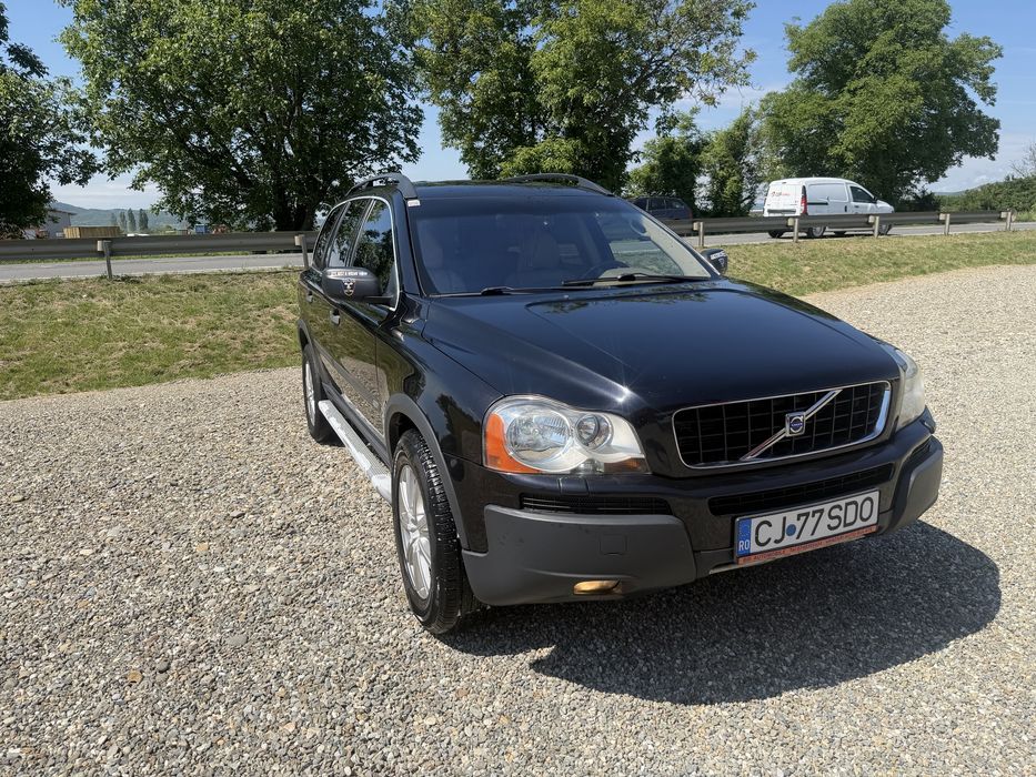 Volvo  XC90  2004
