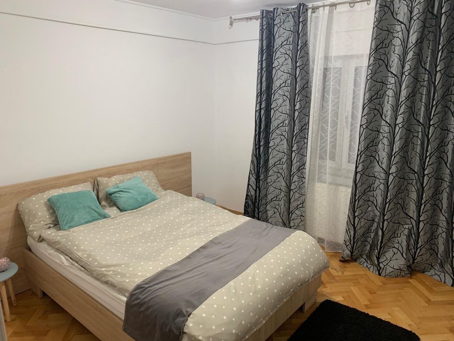 Închiriez apartament cu doua camere