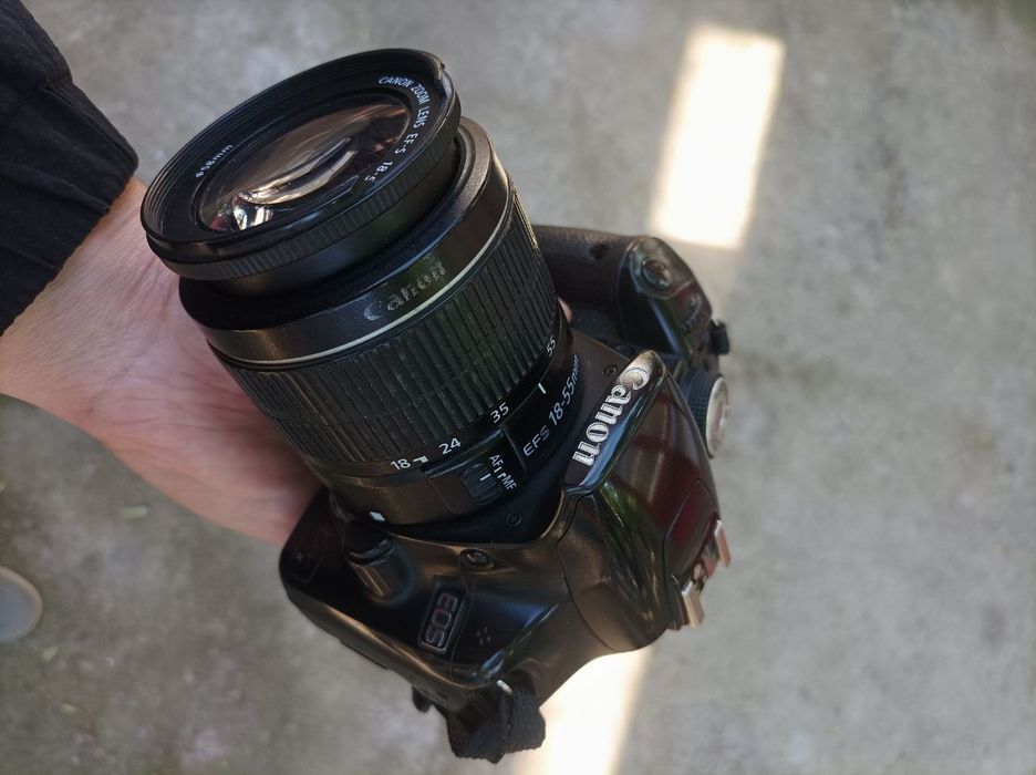 Canon 550d holati yangi