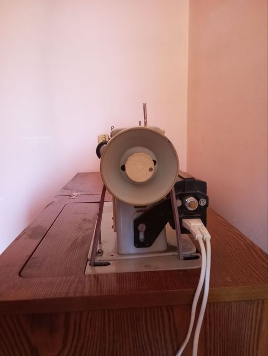 Тикув машинаси сотилади