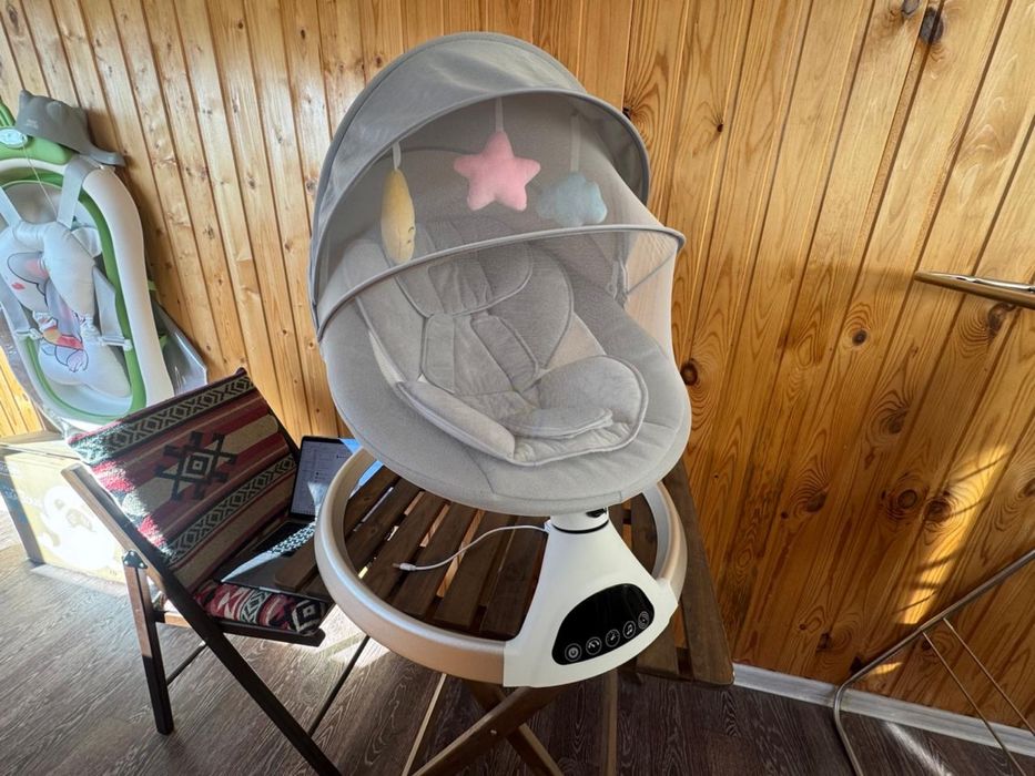 Продам шезлонг-качелю