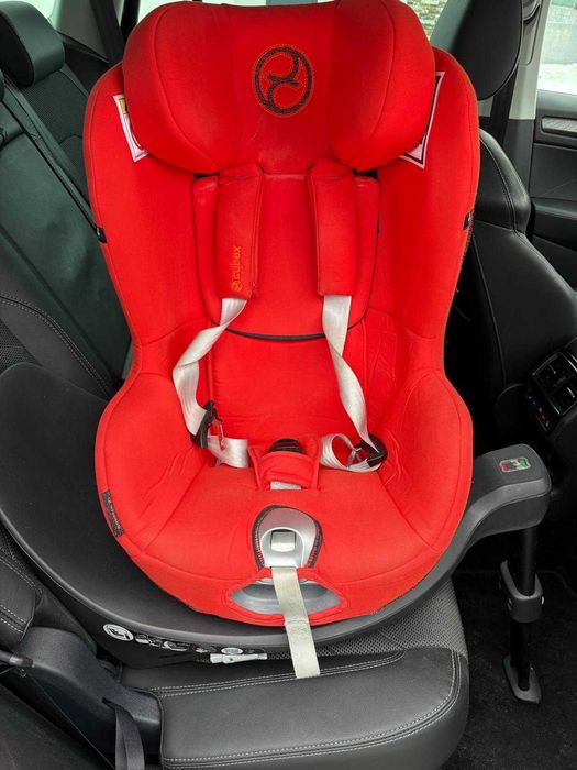 Scaun auto Cybex Gold Sirona SX2 i-Size pentru copii, rotativ 360°