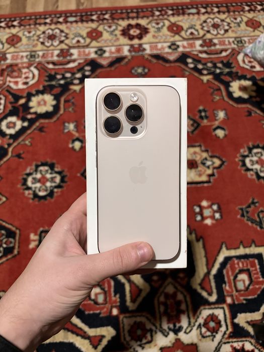 Iphone 16 pro desert