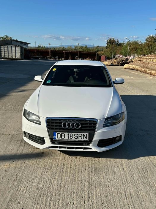 Vand Audi A4 ,stare foarte buna