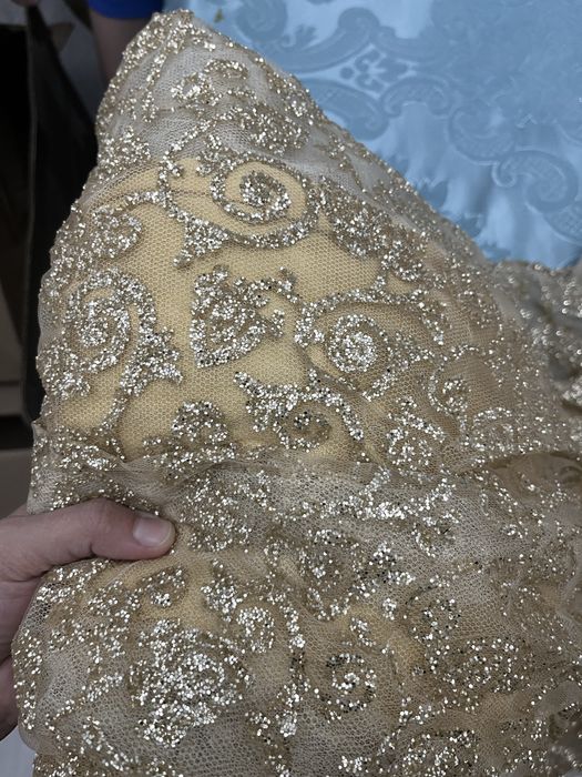 Продам вечернее нарядное платье