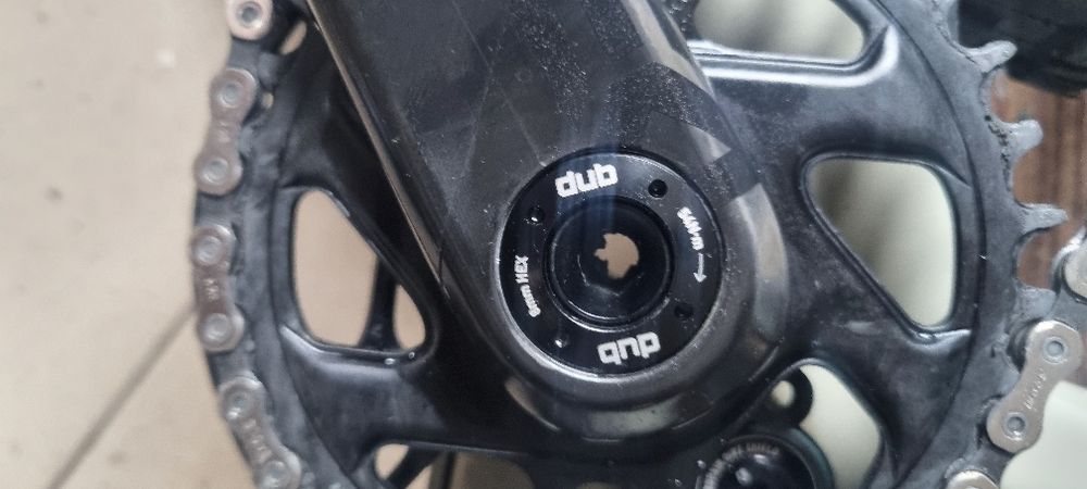 Ghidon carbon bontrager line pro 35 ,pedalier carbon truvativ