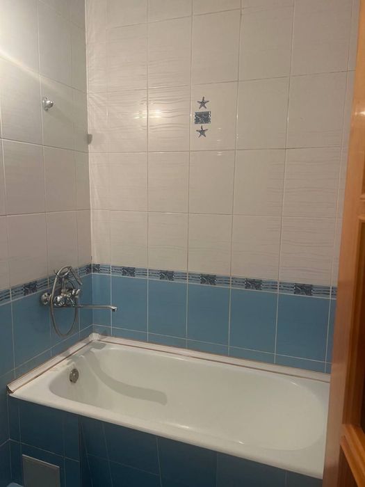 Срочно ! Чиланзар 3. Торговый центр. Продажа 2 х комнатная