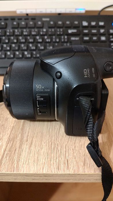 Фотоапарат Sony DSC-HX300