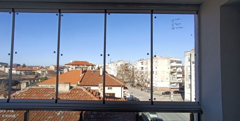 Остъкляване на балкони и тераси тип Хармоника -По Поръчка