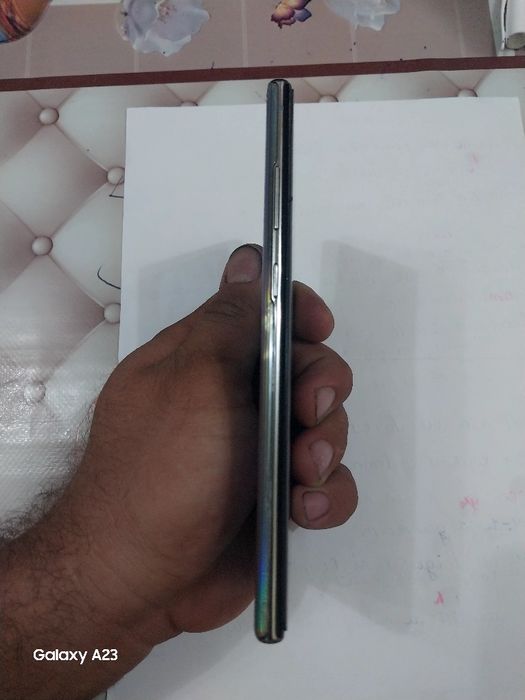 Самсунг- нот 10+