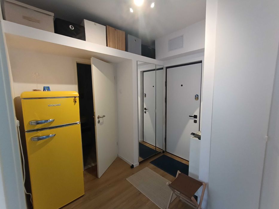 Vând apartament cu 2 camere decomandat