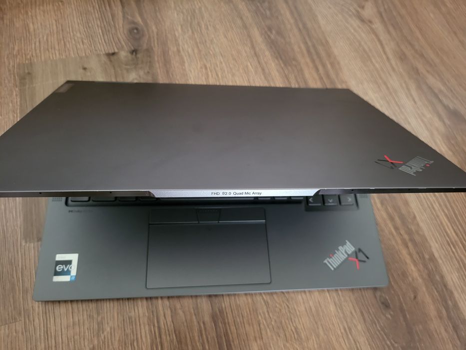 Laptop lenovo ThinkPad X1 Yoga gen 8 i7 gen 13 , 32 GB ddr5  touch screen