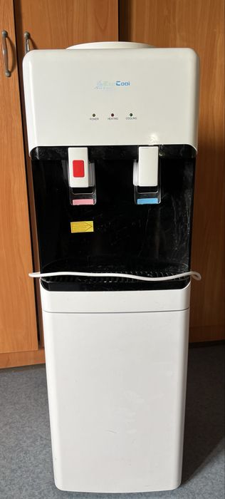 Продам кулер для воды