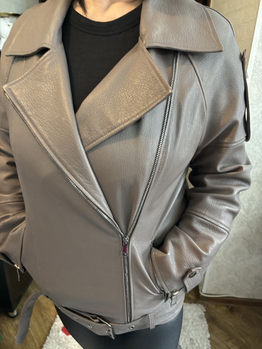 Кожаная  куртка новая