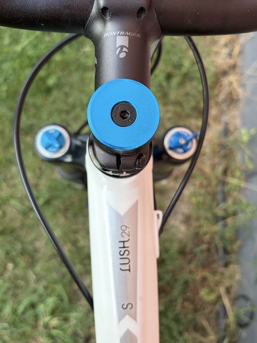 Bicicleta MTB TREK Full Fox 29