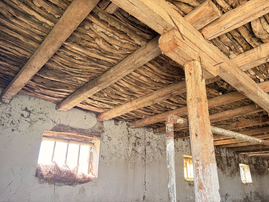 Lemn si tigla din demolari la 1m