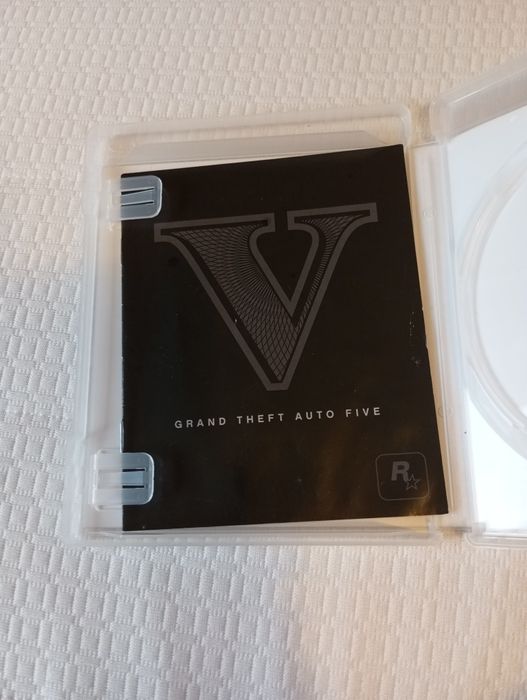 Vând GTA V pentru ps 3