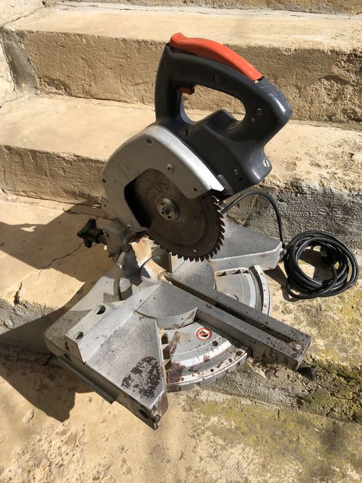 потапящ циркуляр-пендула, мощност 1200 W, Германия