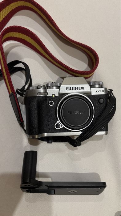 Фотоаппарат Fujifilm X-T3 + хват