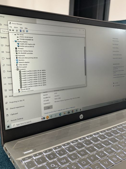 HP 15• i5-8250u• Nvidia MX 150• 8gb ram• SSD + HDD• Light gaming