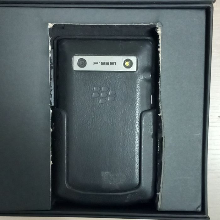 Blackberry P'9981