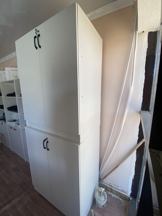 Шкаф (тумба) сатылады