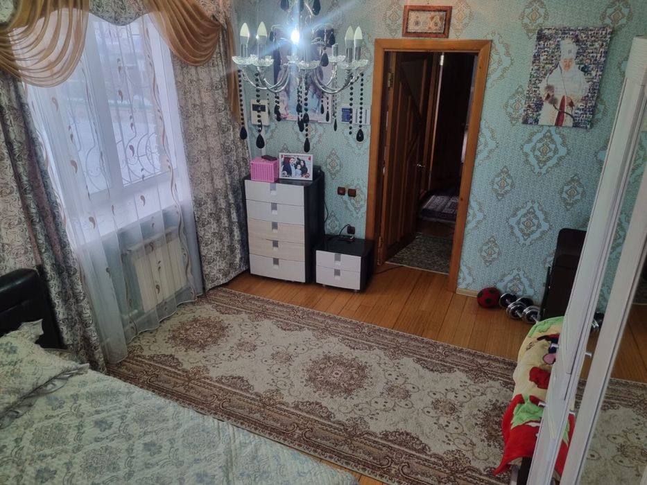 Продам два дома в одном участке