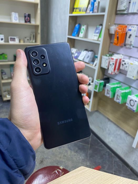 Самсунг А52/256 гига память