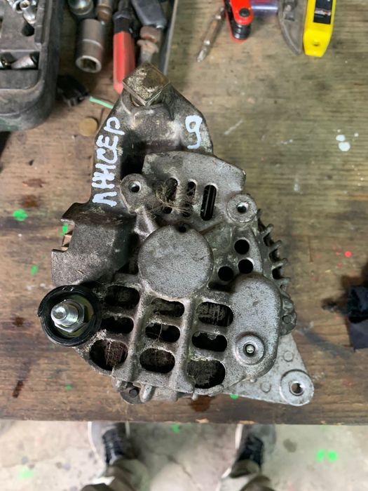 Генератор Митсубиси Лансер 9 1.6 объём