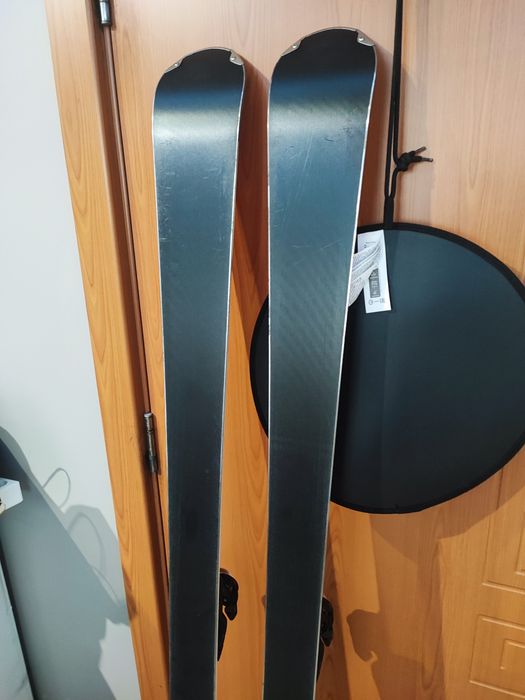 Ски Volkl racetiger SRC 163 със щеки и сак